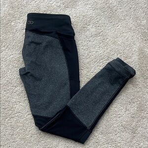 CALIA by Carrie Underwood Black and Gray Leggings